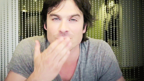 Ian Somerhalder przesyła buziaka